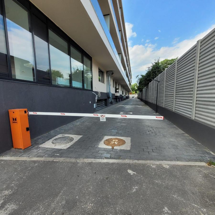 Studio 10 - Catedral Residence Bucharest - Free Parking ภายนอก รูปภาพ